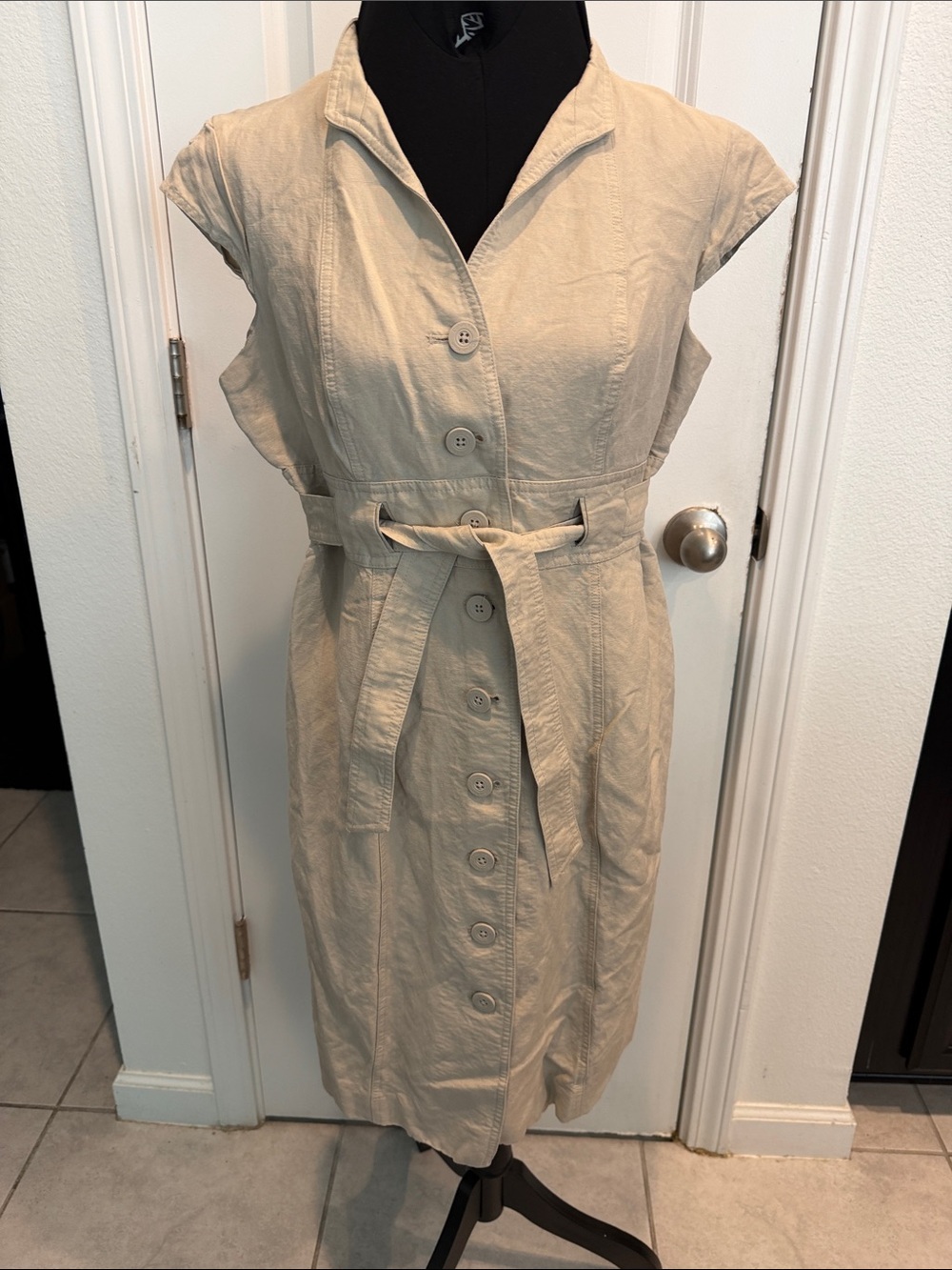Calvin Klein - Cap Sleeve Linen Button-Front Midi Dress with Self-Tie Belt
